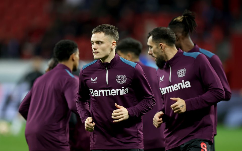 Байер Леверкузен се опитва да изпревари конкуренцията и да привлече