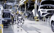 В завод на Mercedes работа започна... хуманоиден робот