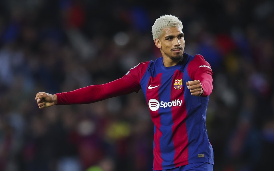 Защитникът на Барселона Роналд Араухо попада в  трансферните планове на