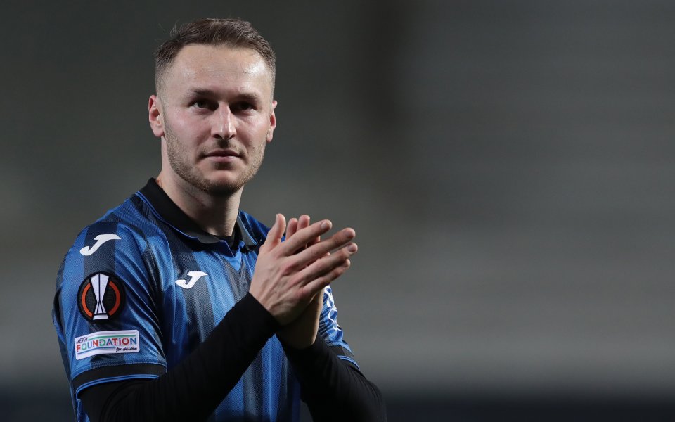 Звездата на Аталанта Тюн Копмайнерс е уведомил ръководството на клуба,