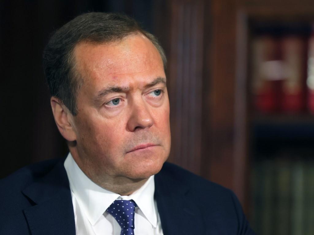 Заместник-председателят на Съвета за сигурност на Русия Дмитрий Медведев обяви,