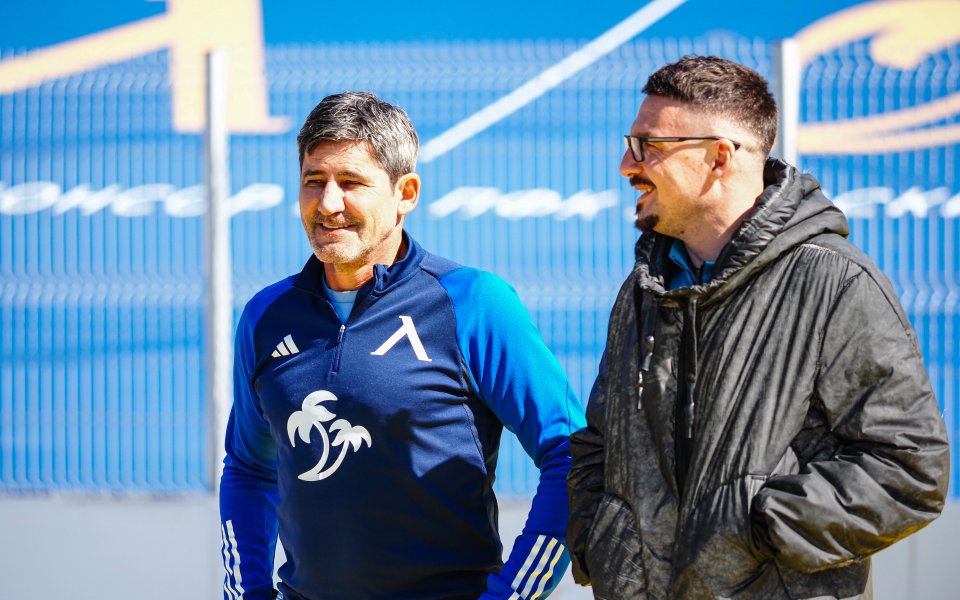 Наставникът на Левски - Николай Костов, застана пред медиите след