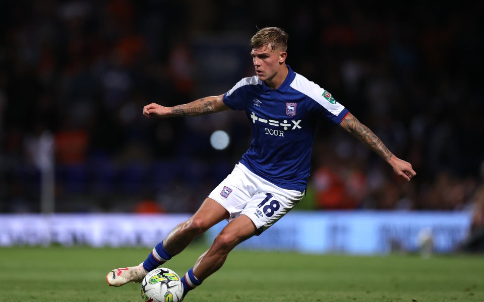 Бранителят на Манчестър Юнайтед – Брандън Уилиямс, е хванат от