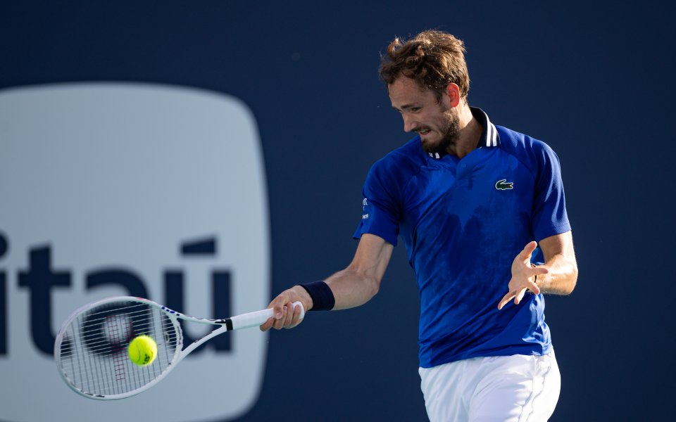 Руснакът Даниил Медведев, поставен под номер 3, не срещна проблеми