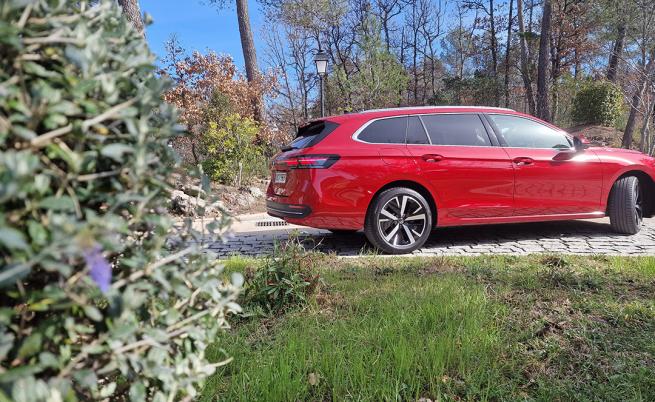  Багажникът е повишен с 40 л до 690 литра 