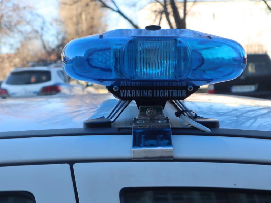 Полицията преследва по улиците на Велико Търново шофьор причинил пътно