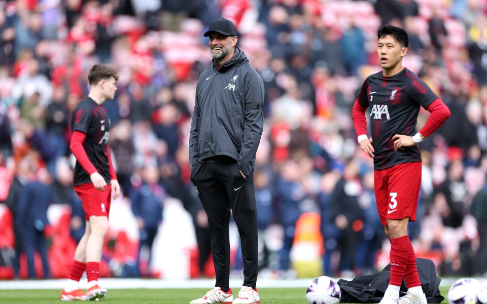 Ливърпул и Брайтън играят на Анфилд“ при резултат 0:1 в първата среща