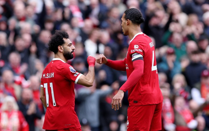 Ливърпул ще гледа от върха дербито в Манчестър