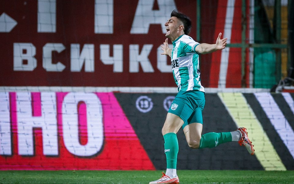 Футболистът на Берое – Джани Политино, спечели приза за Играч