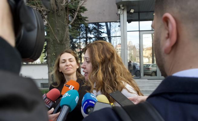 Адвокатката на шефа на Агенция „Митници”: Банкова няма повдигнати обвинения, не е задържана