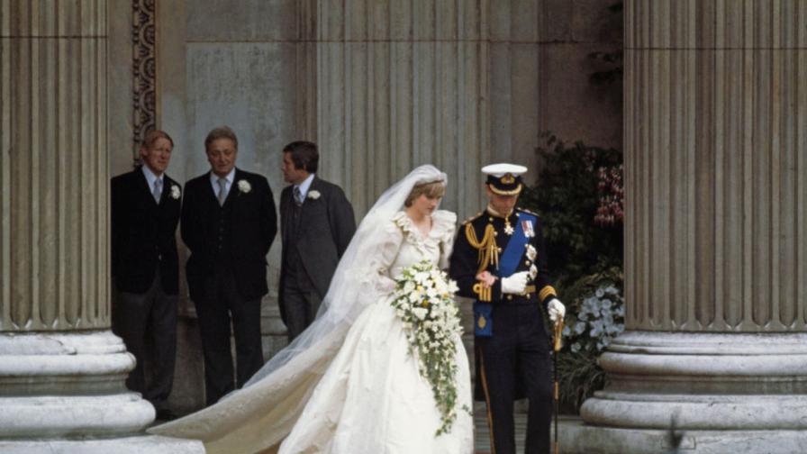 43 години по-късно: Пресъздадоха тайната сватбена рокля на принцеса Даяна