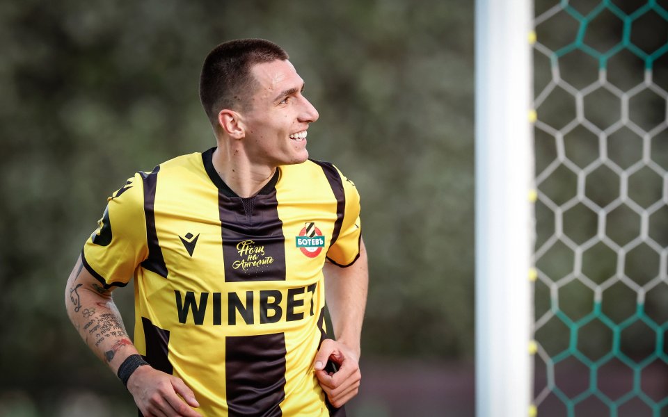 Нападателят на Ботев Пловдив - Георги Николов, отбеляза два гола