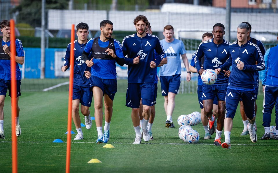 Левски проведе последна тренировка преди дербито с ЦСКА. Заниманието беше