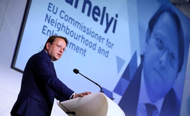 Еврокомисарят Оливер Вархеи: В интерес на ЕС е разширяването да стане скоро