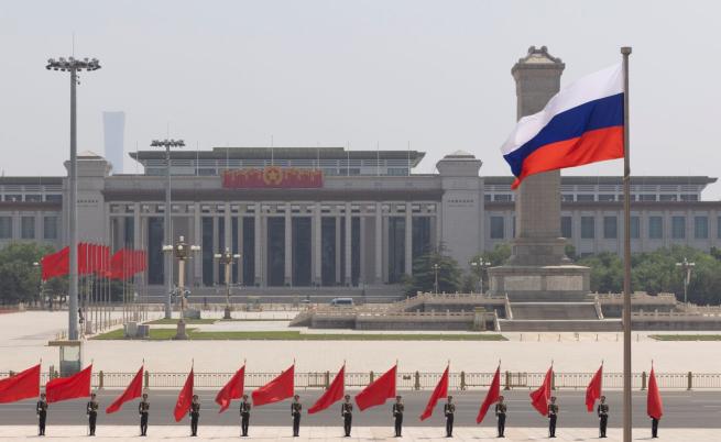 Лавров пред Си Цзинпин: Русия дава най-високата оценка за успехите на Китай
