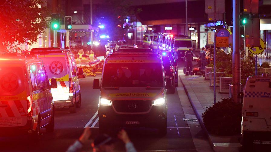 Нападение с нож в търговски център в Сидни, има жертви и ранени (СНИМКИ/ВИДЕО)