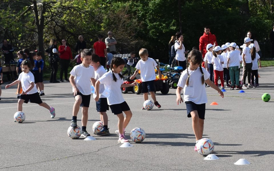Страхотен спортен фестивал зарадва близо 150 деца от детски градини