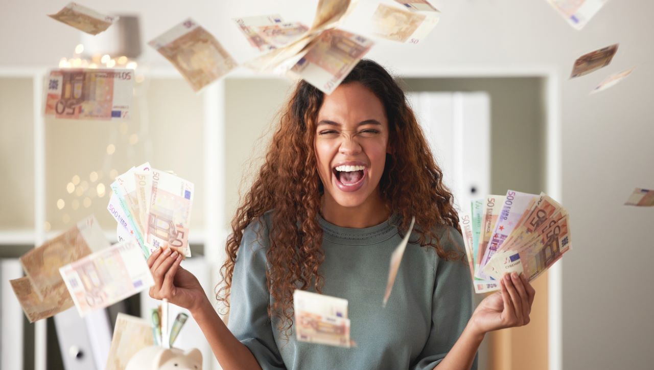 Само 3 зодии ще имат голям финансов късмет този април