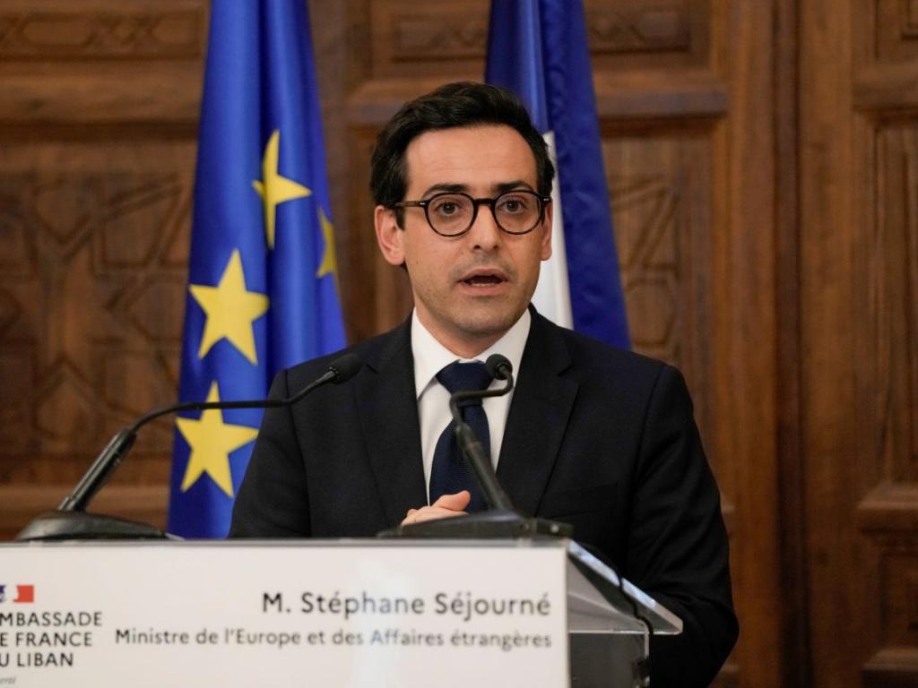 Министърът на външните работи на Франция Стефан Сежурне пристигна в