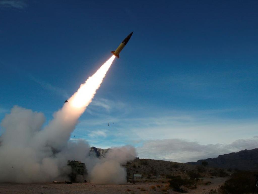 Северна Корея отправи критики срещу САЩ за доставката на ракети