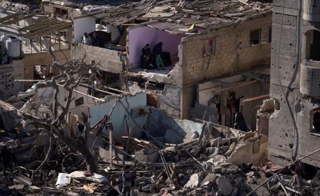 Ужасът няма край: 5 деца загинаха при израелски удари срещу Рафах