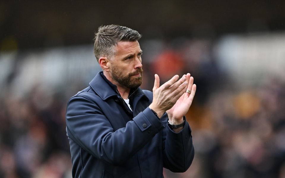 По всичко изглежда, че Лутън, Нотингам Форест и Бърнли ще