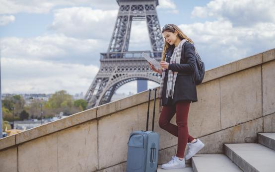 Колко куфара ти трябват за Париж (и какво да сложиш в тях)