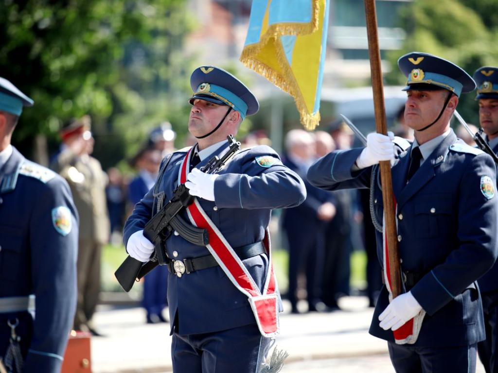 Военен парад за Празника на Българската армия