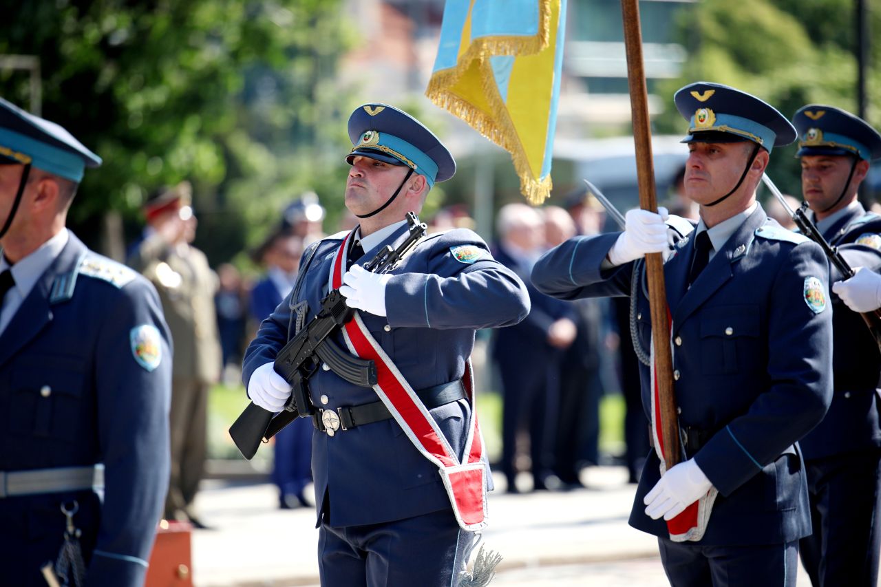 <p>Празник на българската армия - военен парад за 6 май</p>