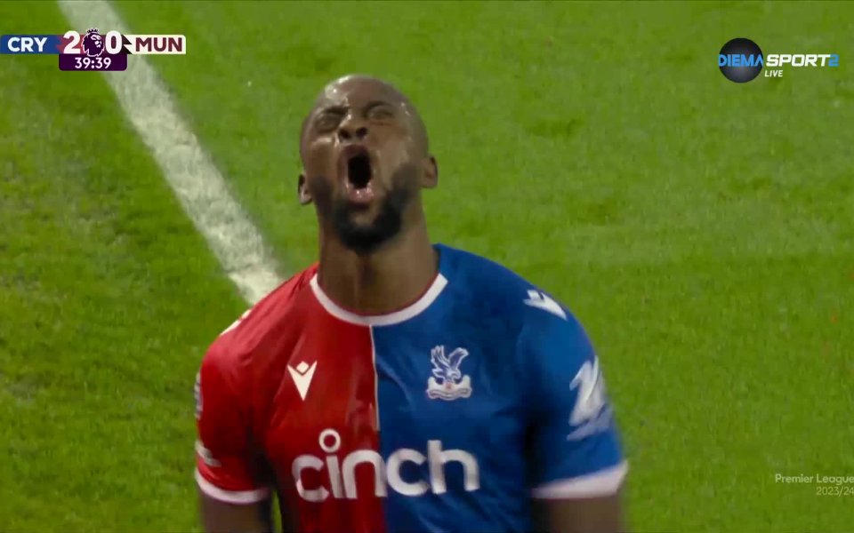 В 40-а минута на двубоя между Кристъл Палас и Манчестър