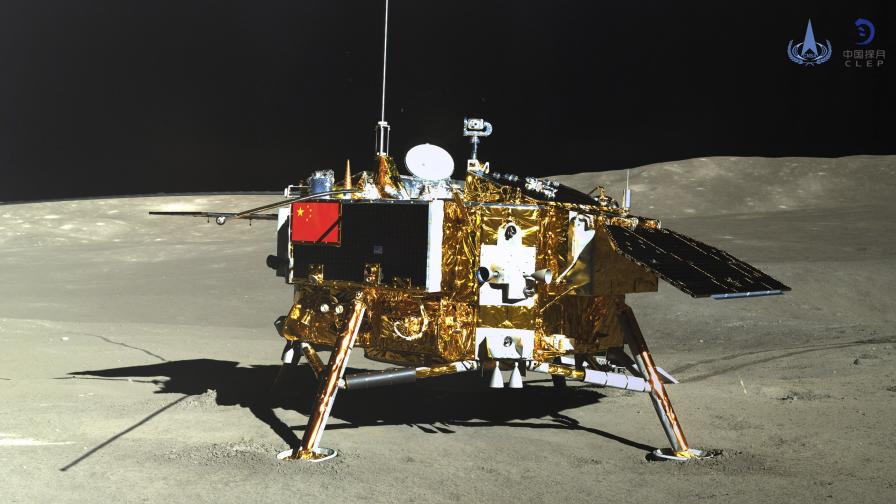 Китайската сонда Chang'e-6 излетя от Луната с взети проби