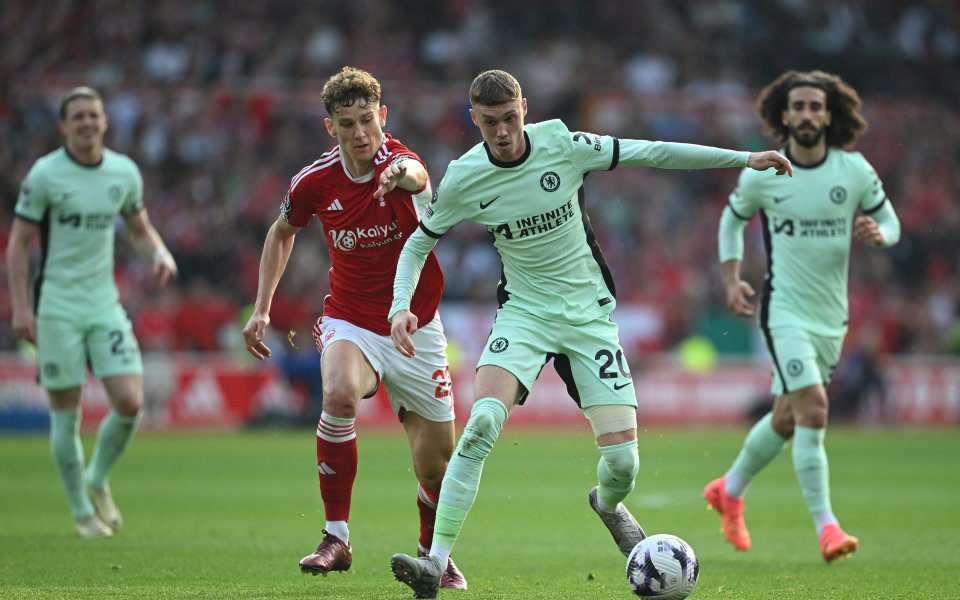 Нотингам и Челси играят при 2:2 в мач от 37-ия кръг на