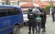 Акция срещу купуването на гласове в Бургас, петима са задържани (ВИДЕО/СНИМКИ)