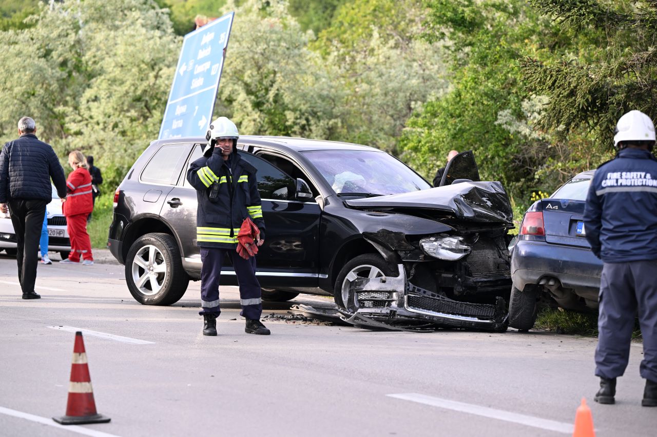 Автомобил на НСО, в който е пътувал съпредседателят на ПП Кирил Петков катастрофира. Това потвърдиха за NOVA от Националната служба за охрана. Инцидентът е станал в 17,30 часа на входа на село Аксаково.