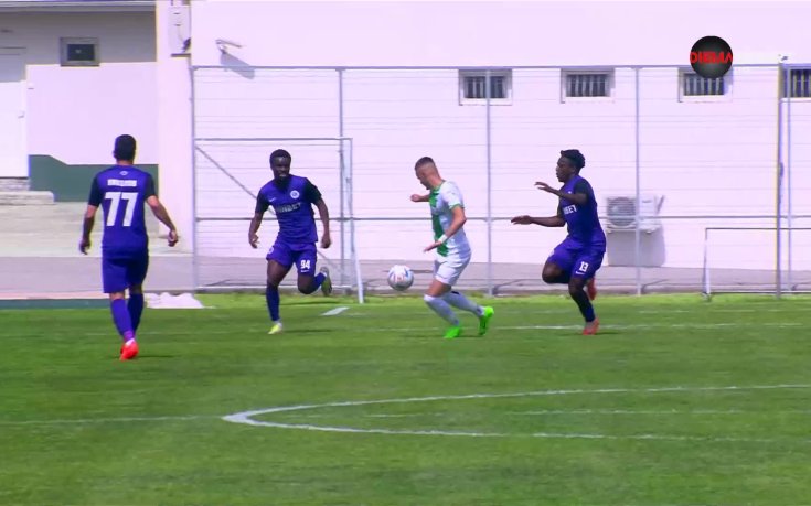 Йоахим Карсела разтресе гредата на вратата на Пирин