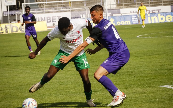 В мач с много положения Етър препъна Ботев Враца