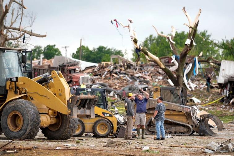 Торнадо взе жертви в Айова