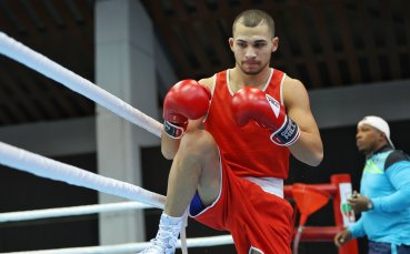 Радослав Росенов стартира с победа олимпийската квалификация по бокс