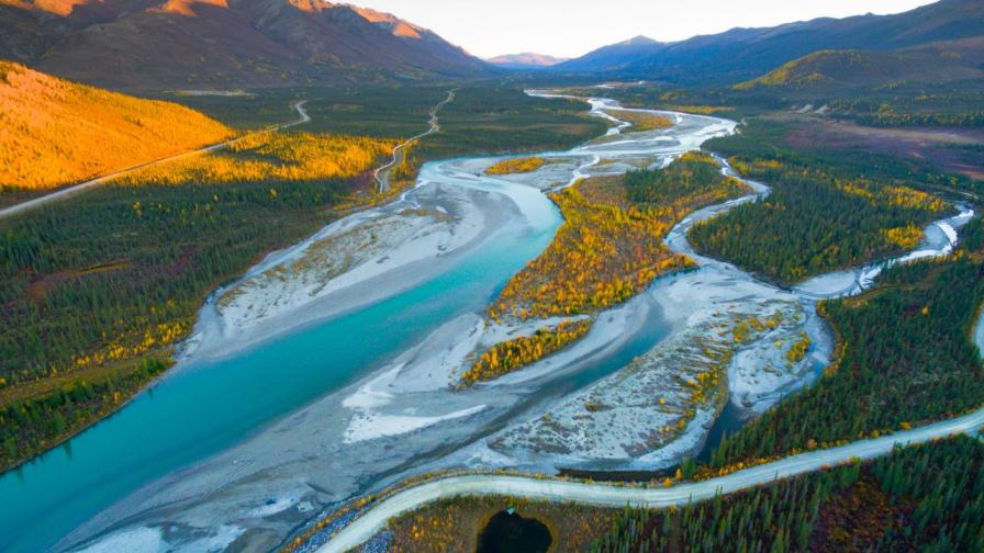 <p>Реките в Аляска стават оранжеви, учените са изумени</p>