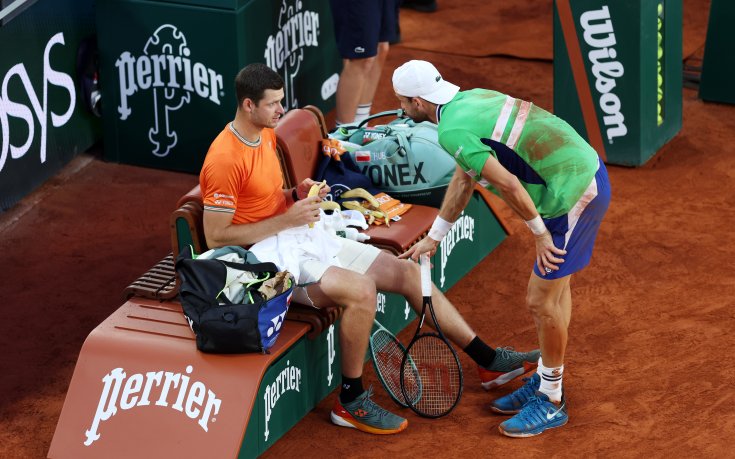 Григор притесни феновете си: Ръката и лицето му са в кръв