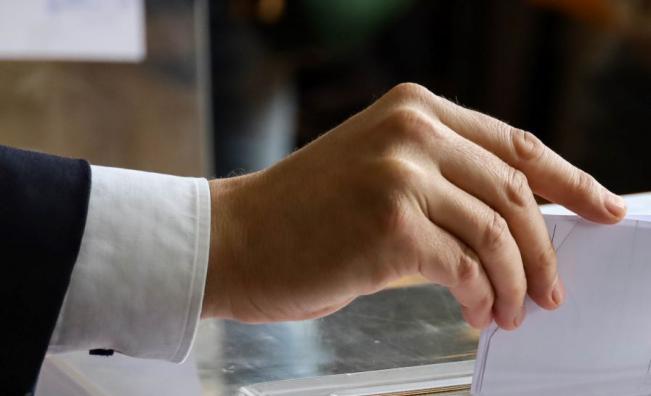 Приключи изборният ден зад граница