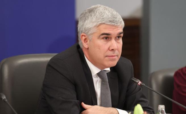 Министър Малинов: Няма изтичане на радиоактивни води при ремонта на АЕЦ 
