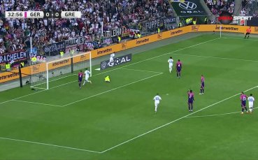 Гърция поведе на Германия след неубедителна намеса на Нойер