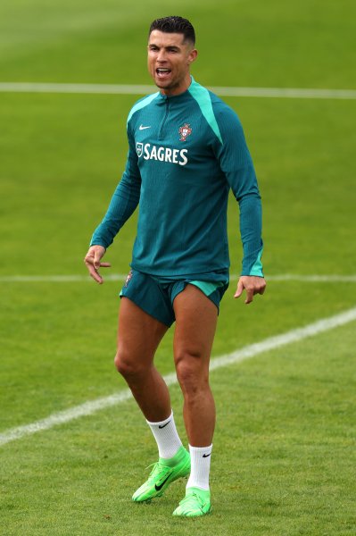 Кристиано Роналдо тренировка португалия1