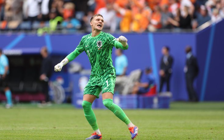 Вратарят на Нидерландия влезе в елитна класация