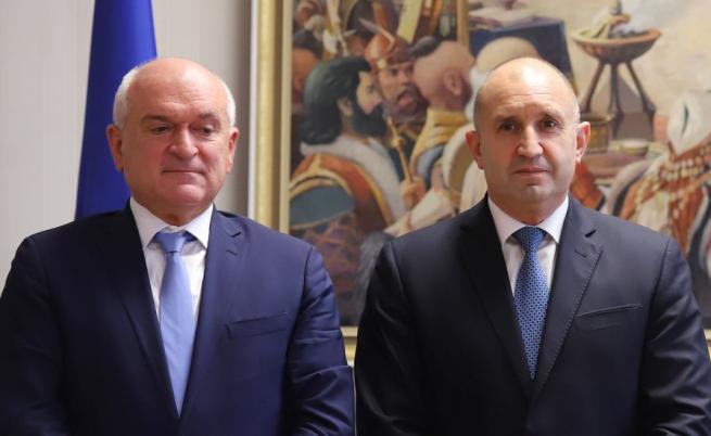 Радев и Главчев ще представляват България на Срещата на върха на НАТО