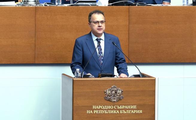 Стоян Михалев положи клетва като народен представител