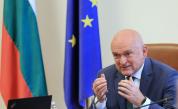 Главчев ще настоява Европейският съвет да препотвърди заключенията си за РСМ