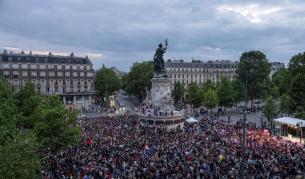 Протести във Франция след победата на партия "Национален сбор" (СНИМКИ)