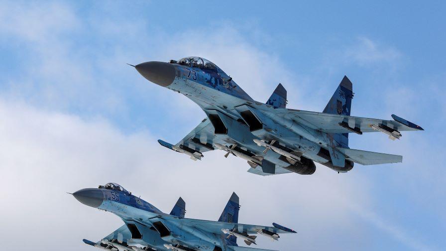 <p>Русия унищожи пет украински самолета СУ-27</p>